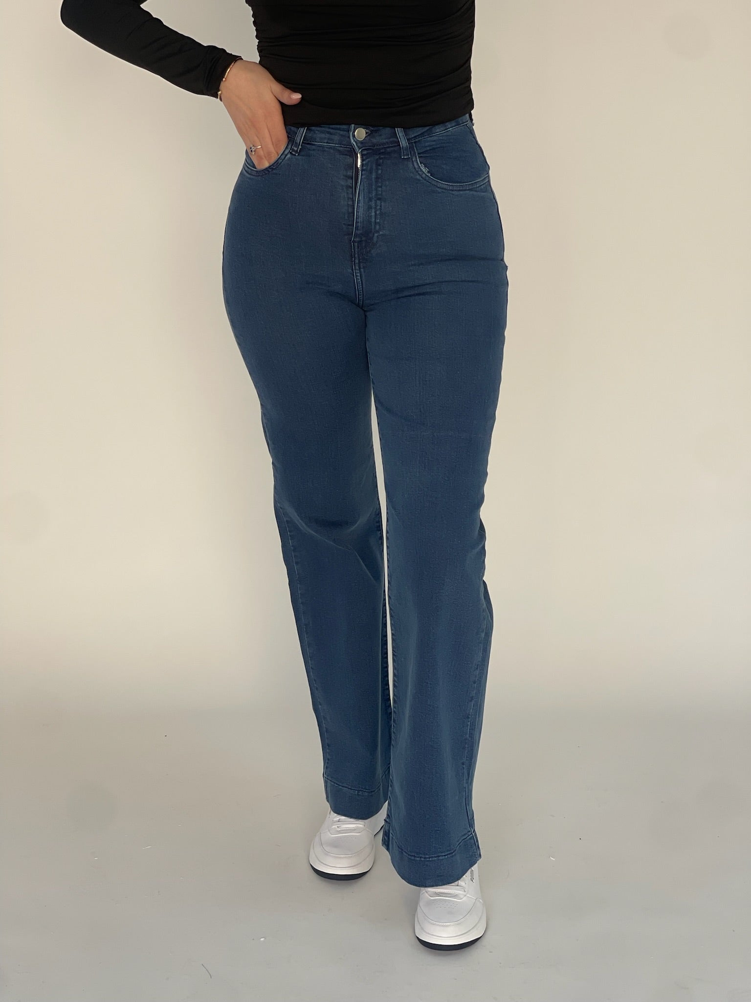 Jean Baggy Taille Haute avec Ourlet