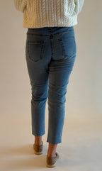 Jean Mom fit moulant taille haute