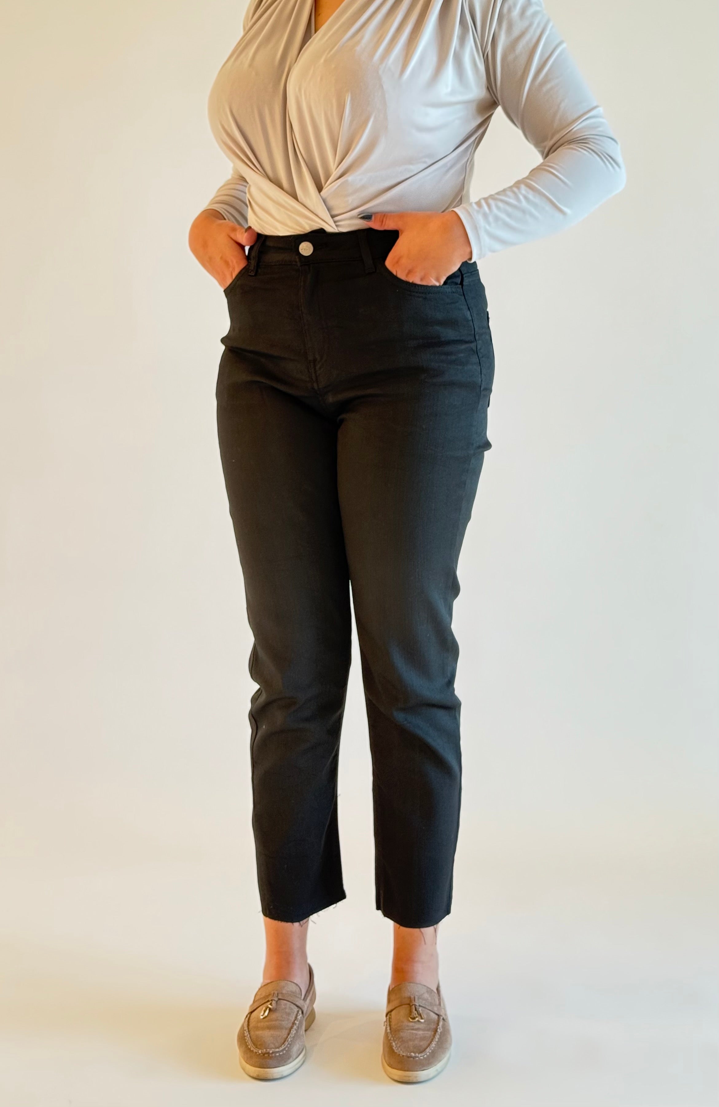 Jean Mom fit moulant taille haute