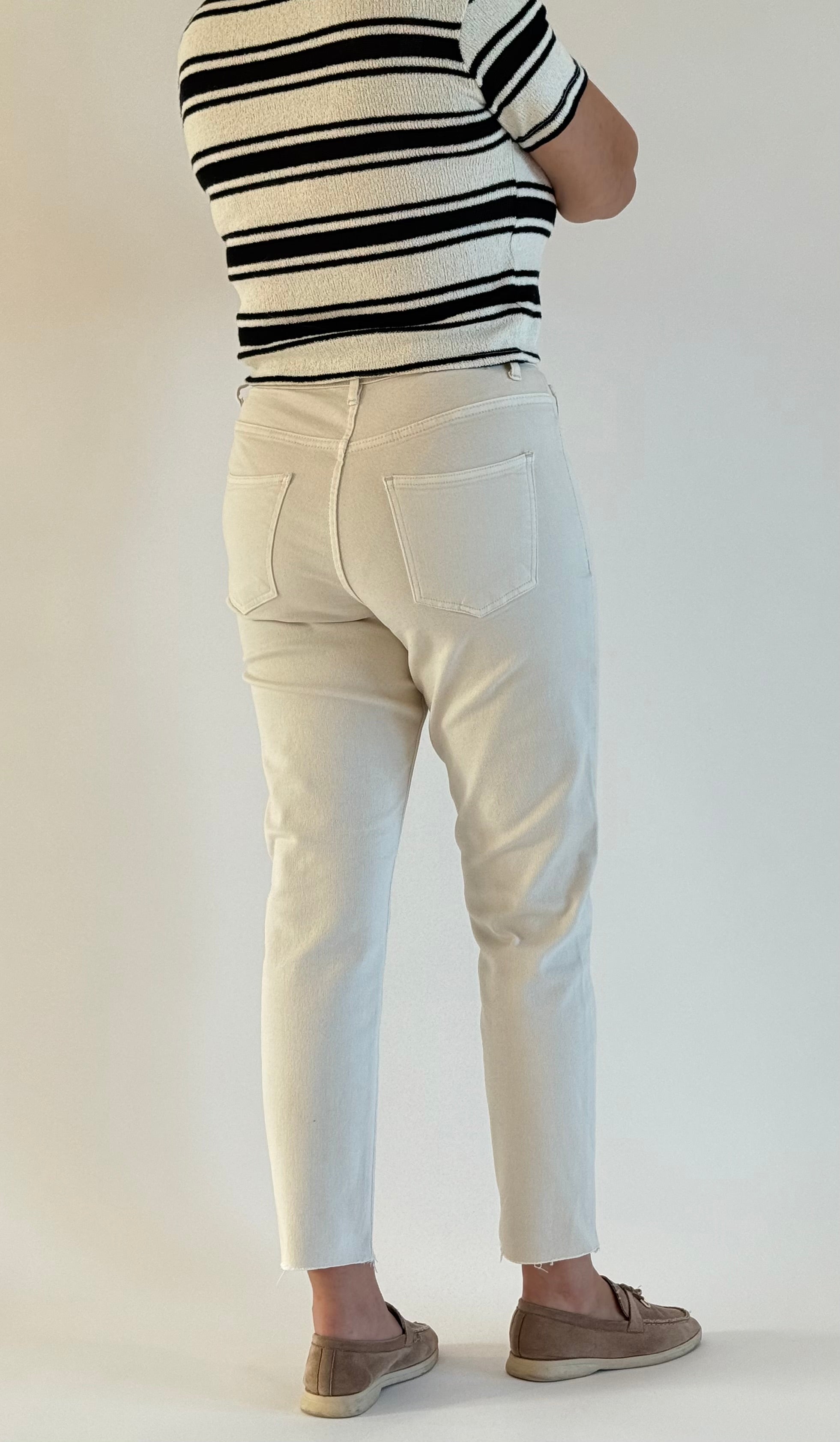 Jean Mom fit moulant taille haute