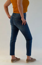 Jean Mom fit moulant taille haute