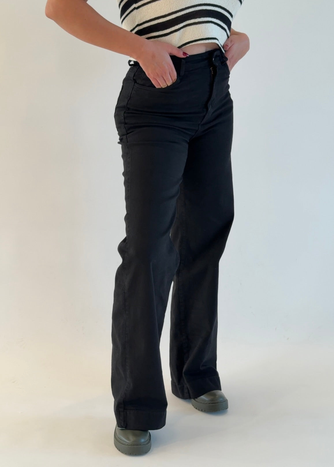 Jean Baggy Taille Haute avec Ourlet